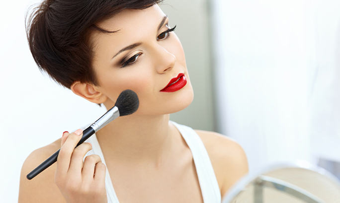 10 techniques de maquillage essentielles que chaque femme devrait connaître